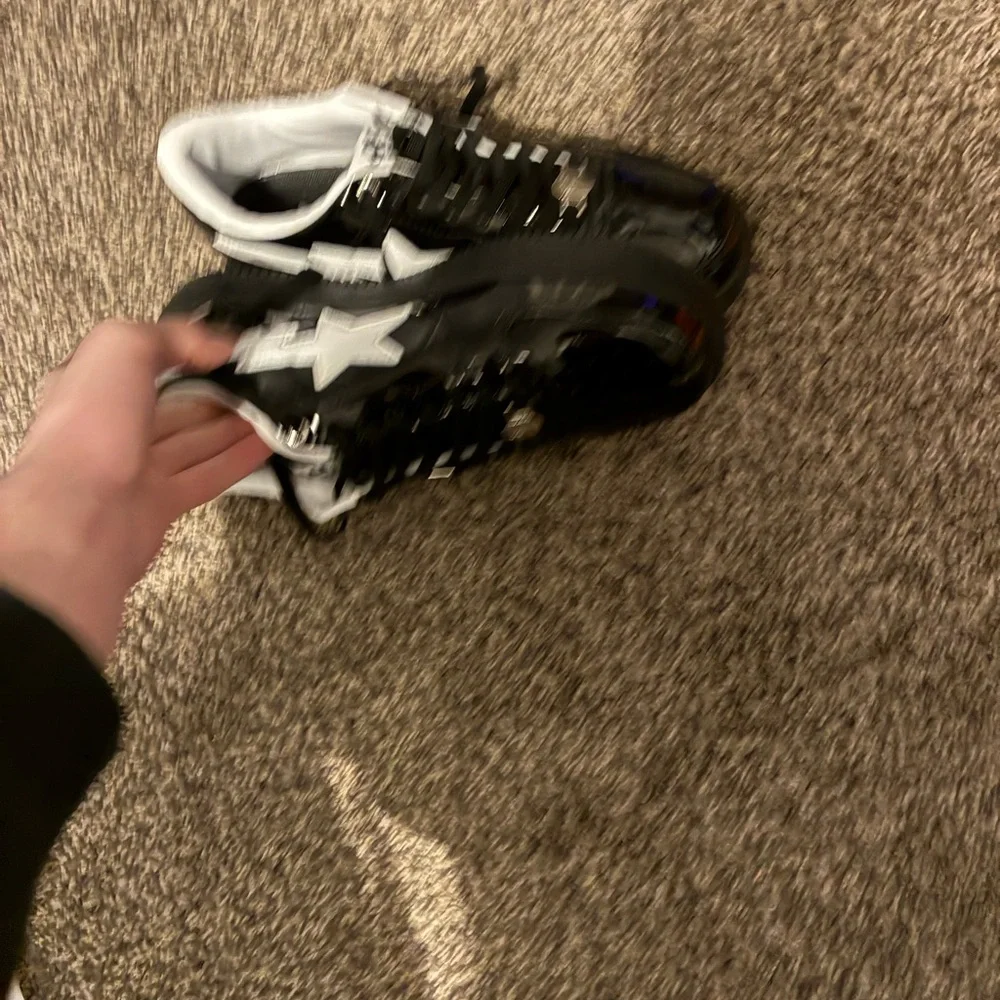 Bape Black and White Sneakers - Picture 6 of 7